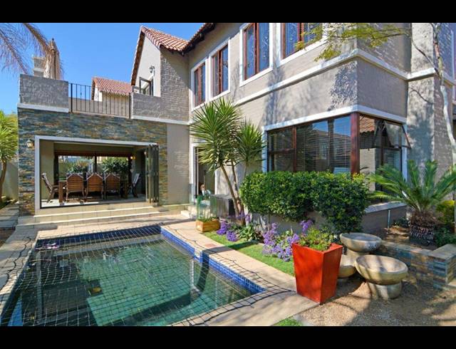 4 BEDROOM CLUSTER RENTED IN BROADACRES